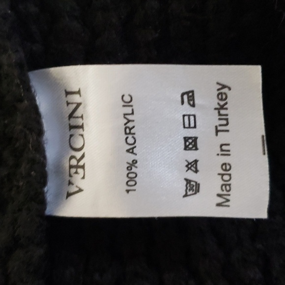 Vercini. Absolutely Beauty Black Cable Knit & Faux Fur Collared Cardigan. 2XL - Picture 16 of 16